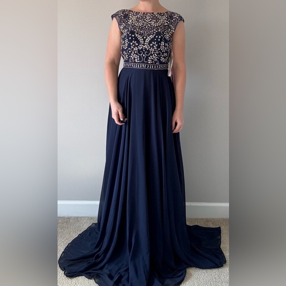Zoey Grey Navy Blue prom dress with embellished top Size 2 - Picture 1 of 5